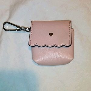 Apple ear pods carrying case